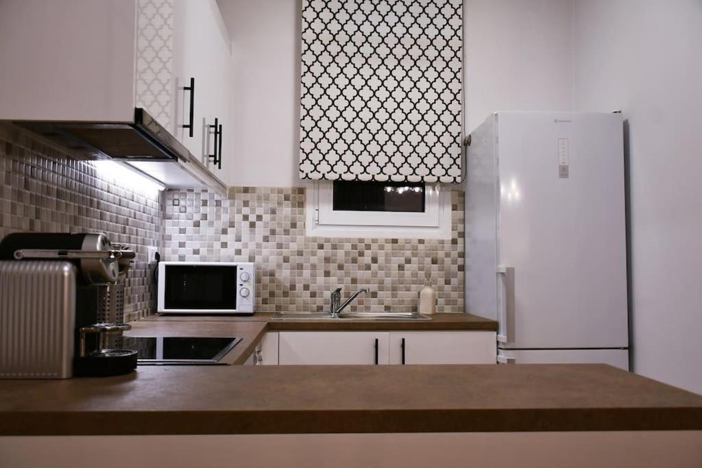 Flat Near Acropolis Hill Apartamento Atenas Exterior foto